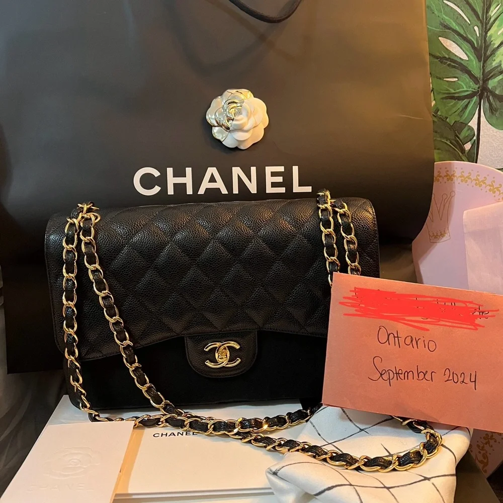 SOLD OFF POSHMARK
Chanel Jumbo Double Flap Bag Gold Hardware - Picture 1 of 16